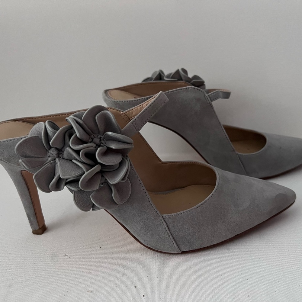 Antonio Melani Grey Suede Slip On Heels Floral